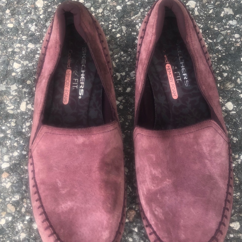 Women Skechers size 7.5